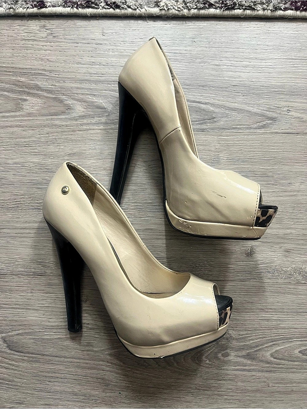 Guess Platform Peep Toe Heels in Beige